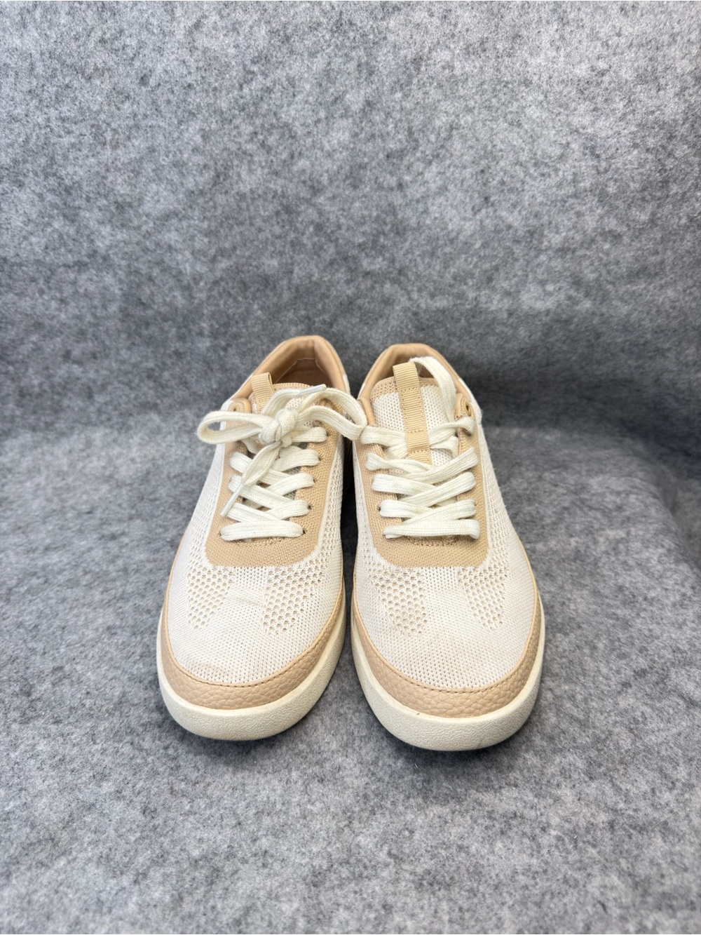 Vionic Galia Women’s Knit Sneakers White Beige Lace Up Comfort Shoes 8.5